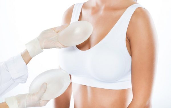 Breast-implants-1024x683-min